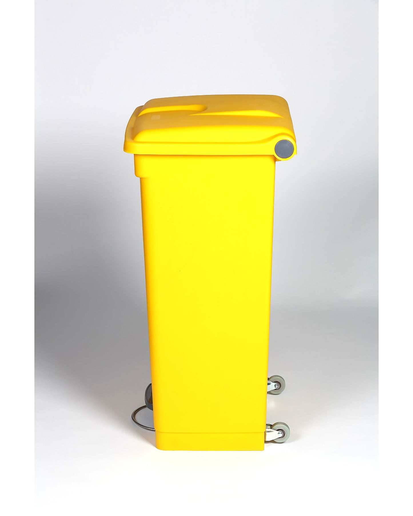 BinLogic UK: 90L Heavy-Duty Plastic Pedal Bin